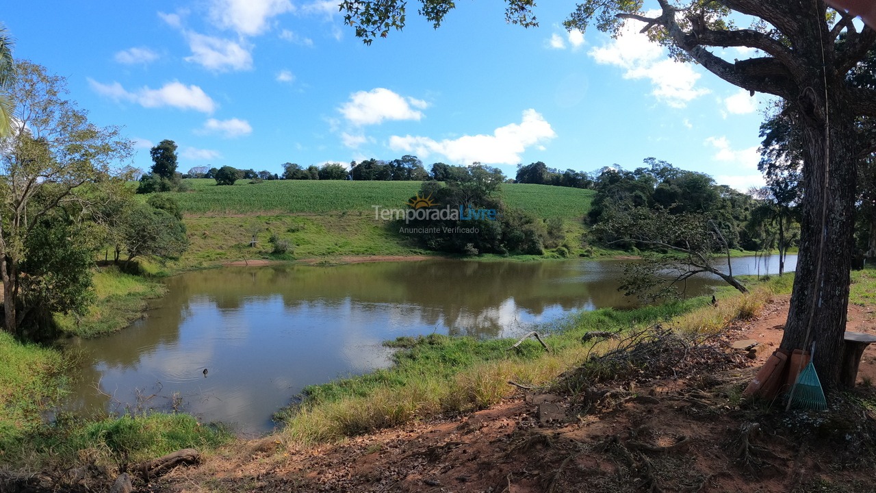 Chácara / sítio para aluguel de temporada em Bragança Paulista (Bairro Birica de Campo Novo)