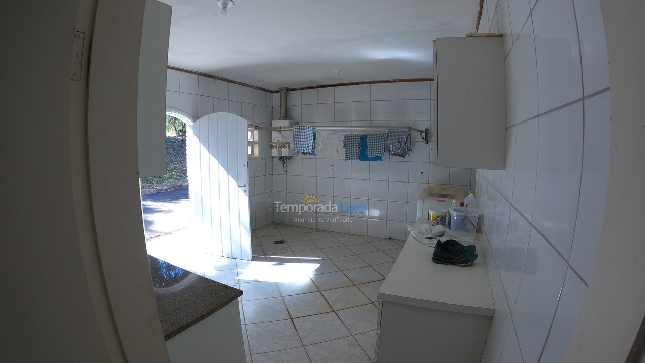 Chácara / sítio para aluguel de temporada em Bragança Paulista (Bairro Birica de Campo Novo)