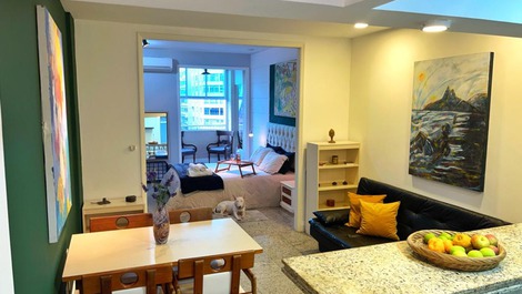 Ocean View in Copacabana - Finely Decorated