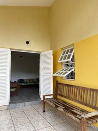 House w / pool for 20 people, WIFI, 200 m. from Maranduba beach (house 2)