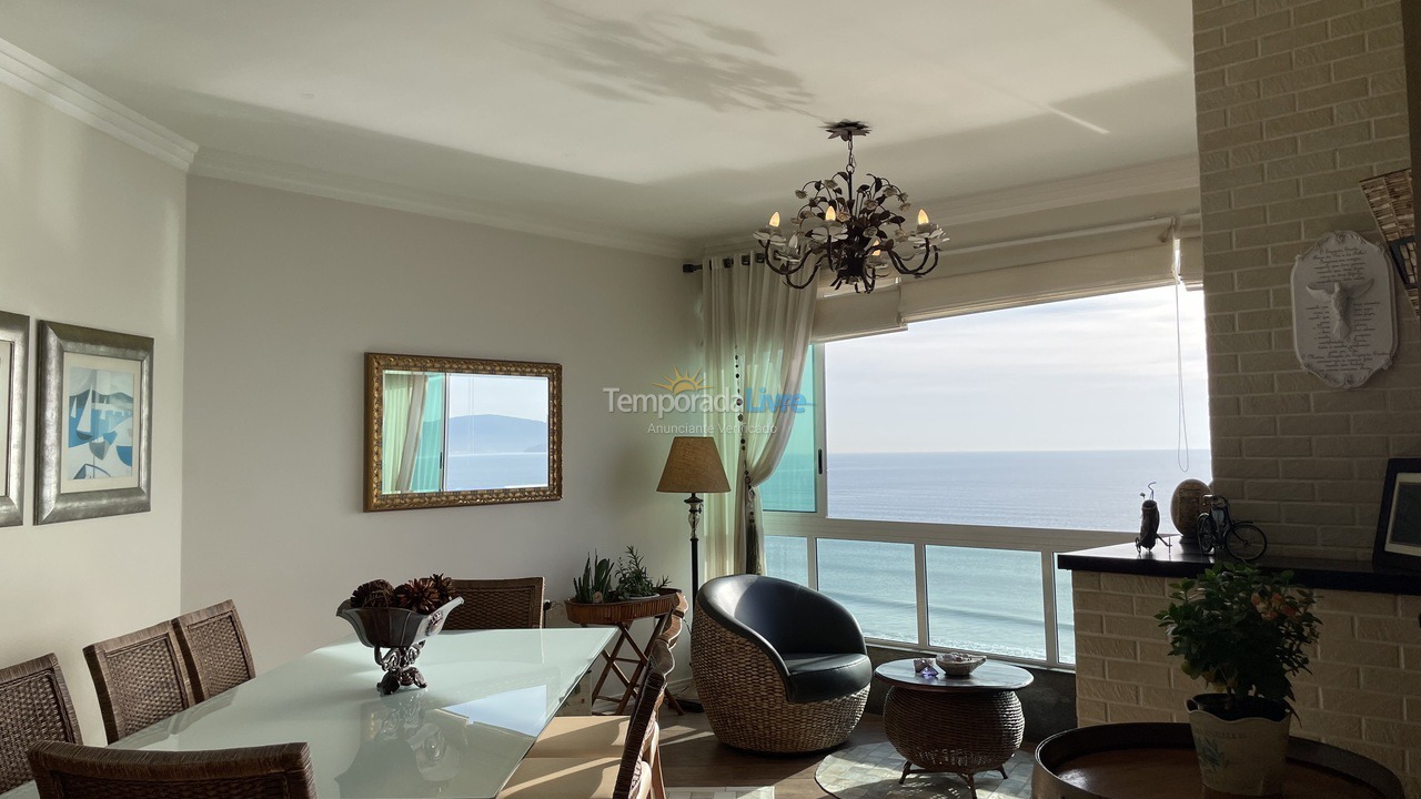 Apartamento para aluguel de temporada em Itapema (Meia Praia)