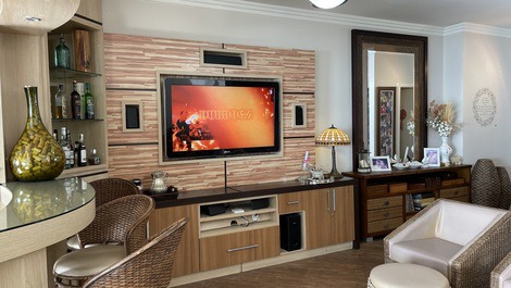 FRENTE MAR 3 SUÍTES (47)996087741 whats