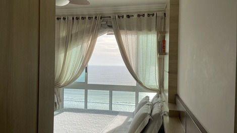 FRENTE MAR 3 SUÍTES (47)996087741 whats