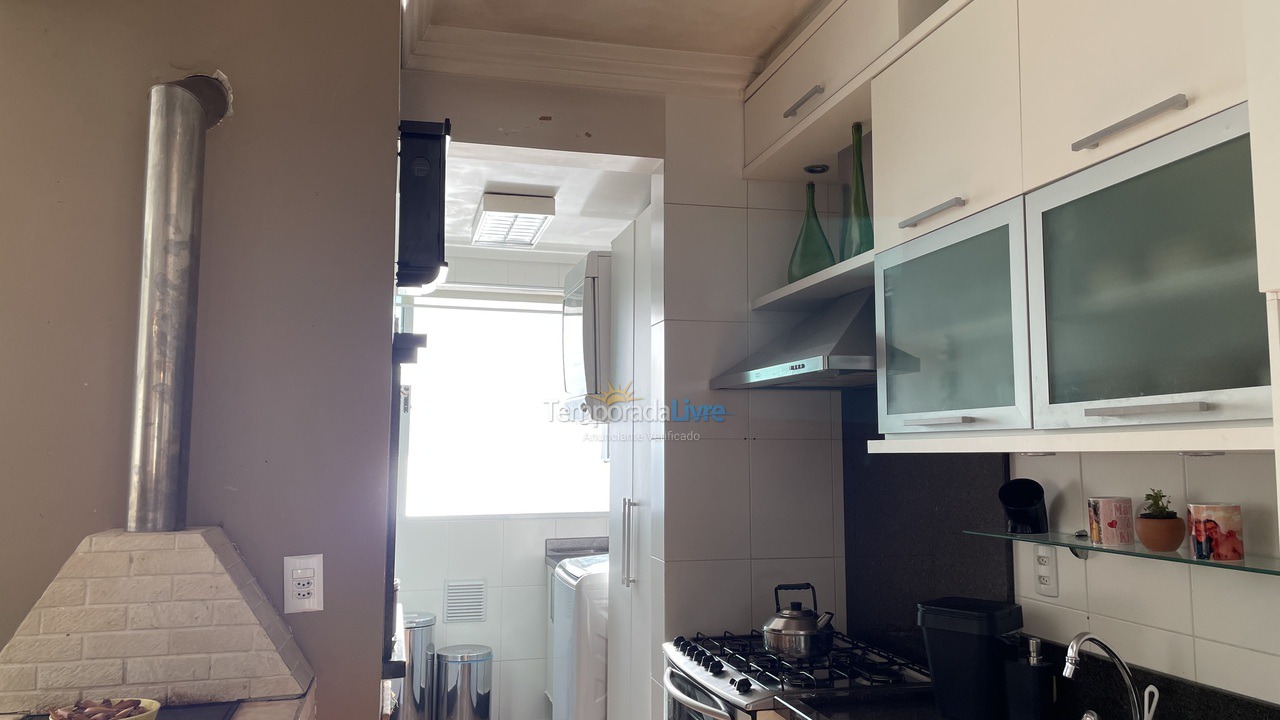 Apartamento para aluguel de temporada em Itapema (Meia Praia)