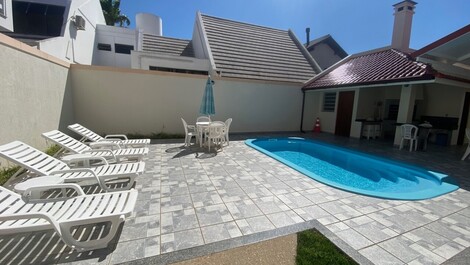 Excelente Casa para aluguel de temporada em Jurerê Internacional,...