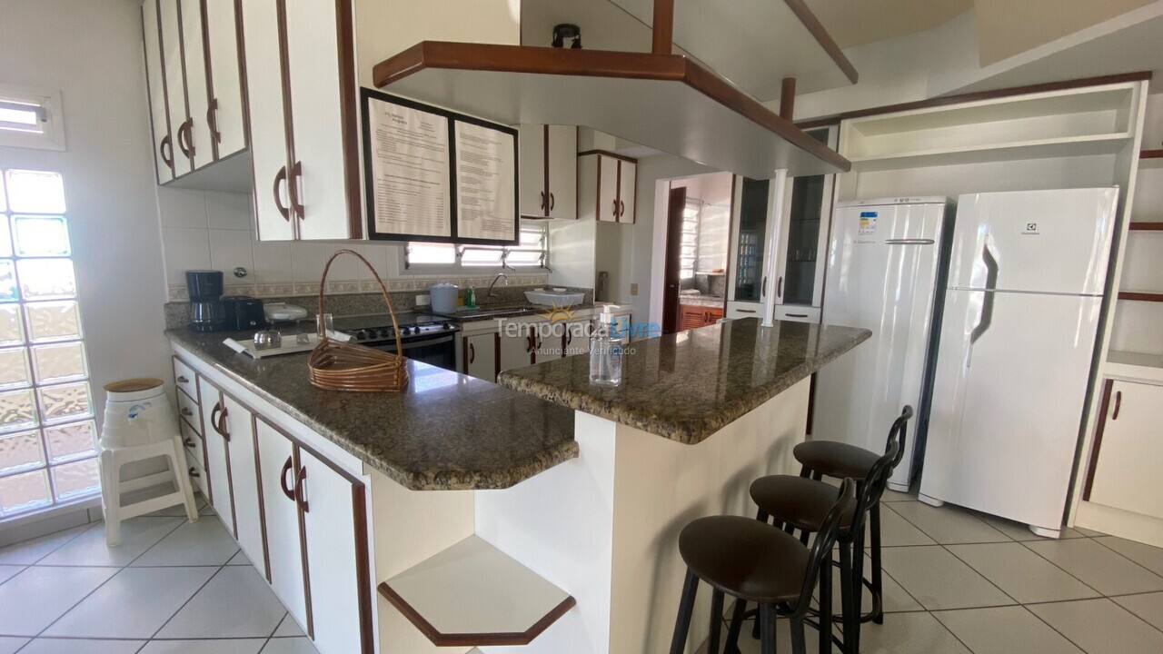 Casa para aluguel de temporada em Florianopolis (Jurerê Internacional)