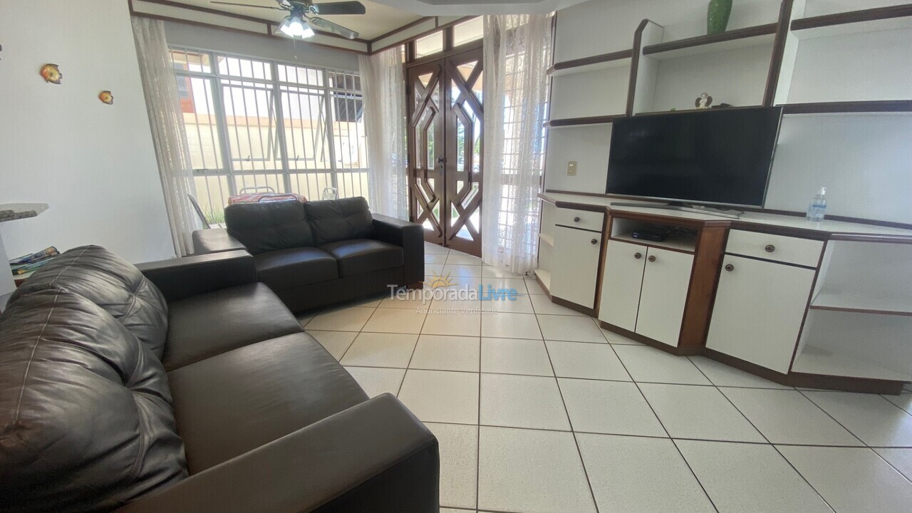 Casa para aluguel de temporada em Florianopolis (Jurerê Internacional)