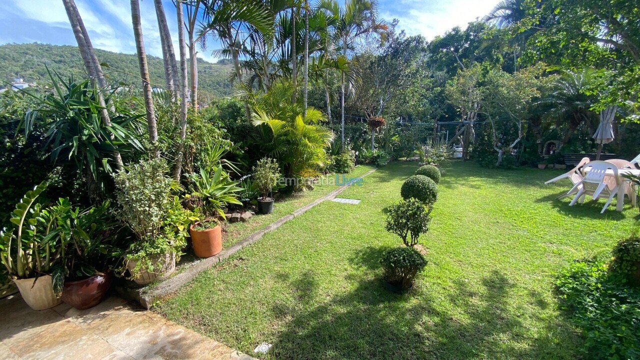 Casa para aluguel de temporada em Florianópolis (Brava)