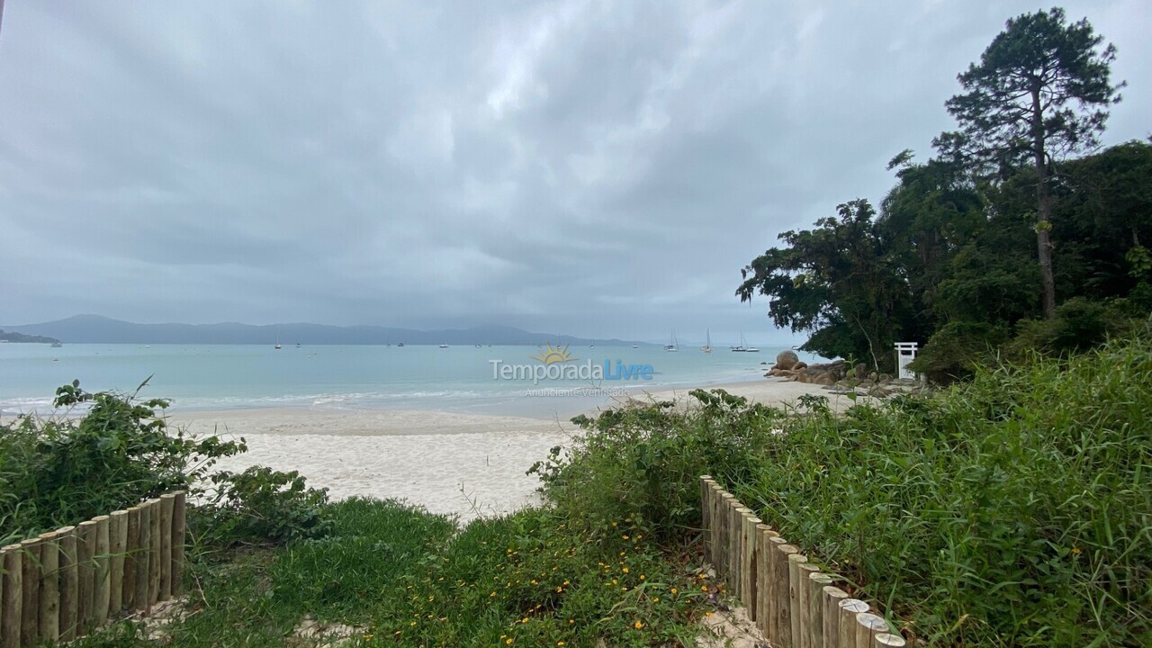 Casa para aluguel de temporada em Florianopolis (Jurerê)