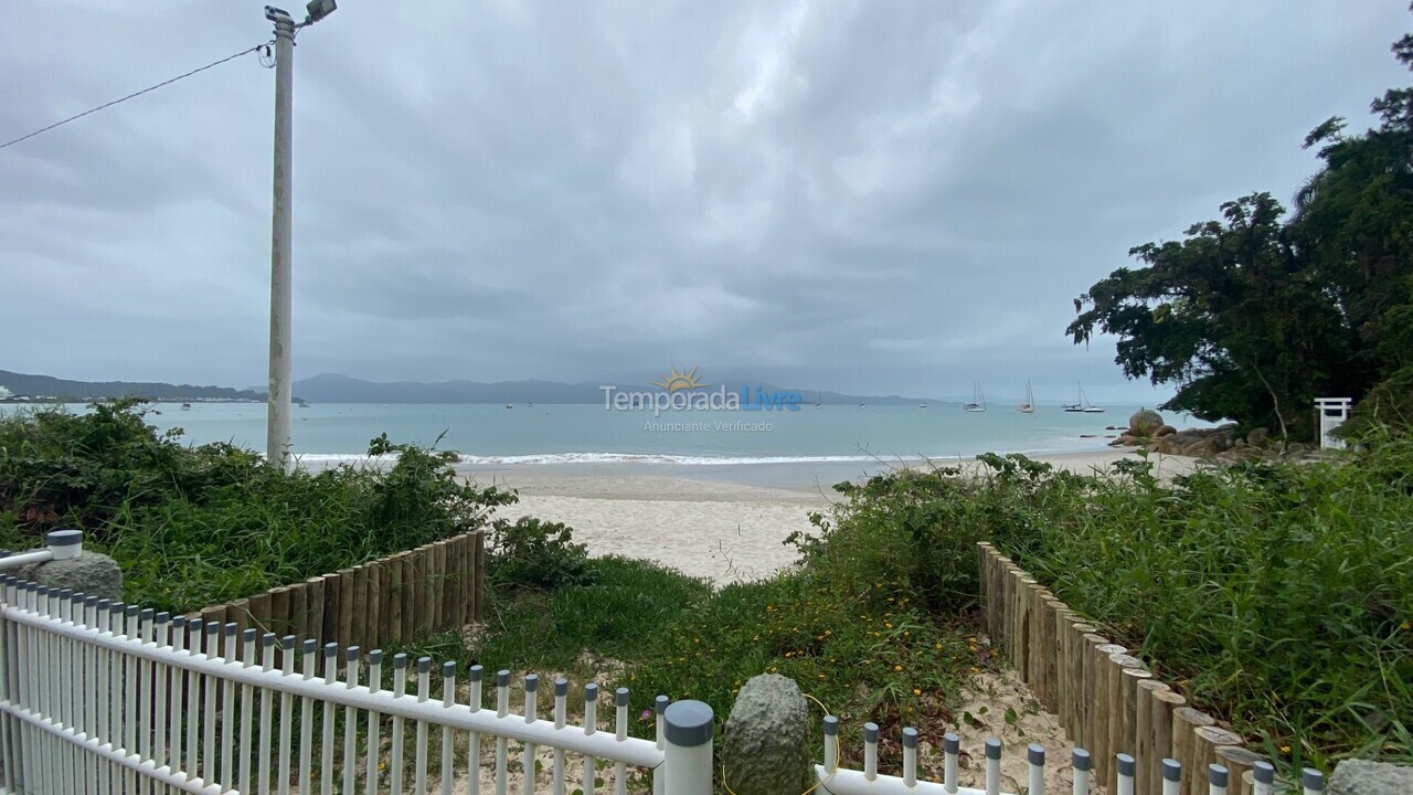 Casa para aluguel de temporada em Florianopolis (Jurerê)