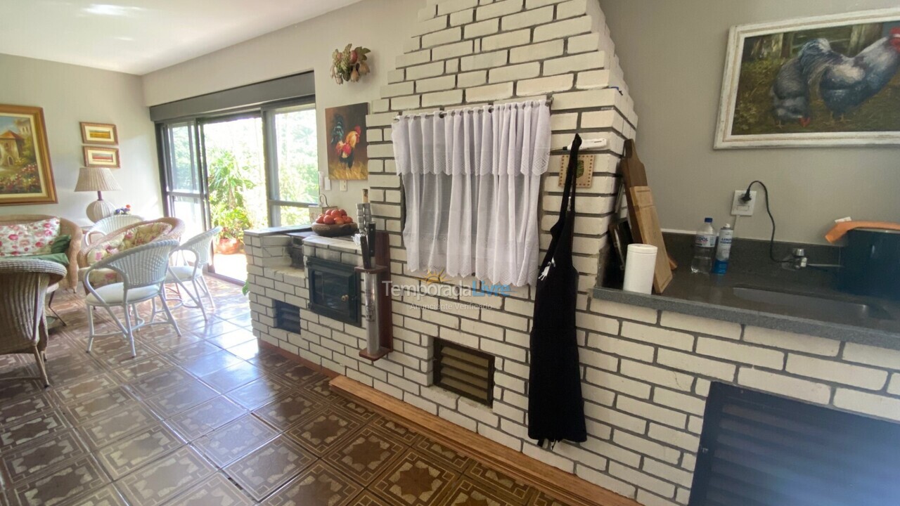 Casa para aluguel de temporada em Florianópolis (Brava)