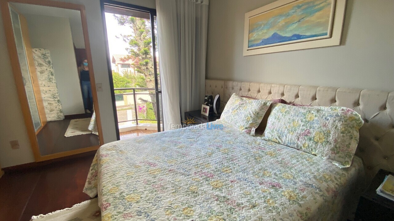 Casa para aluguel de temporada em Florianópolis (Brava)