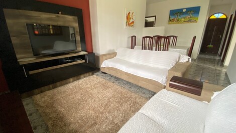 Excelente Casa para aluguel de temporada em Ponta das Canas,...