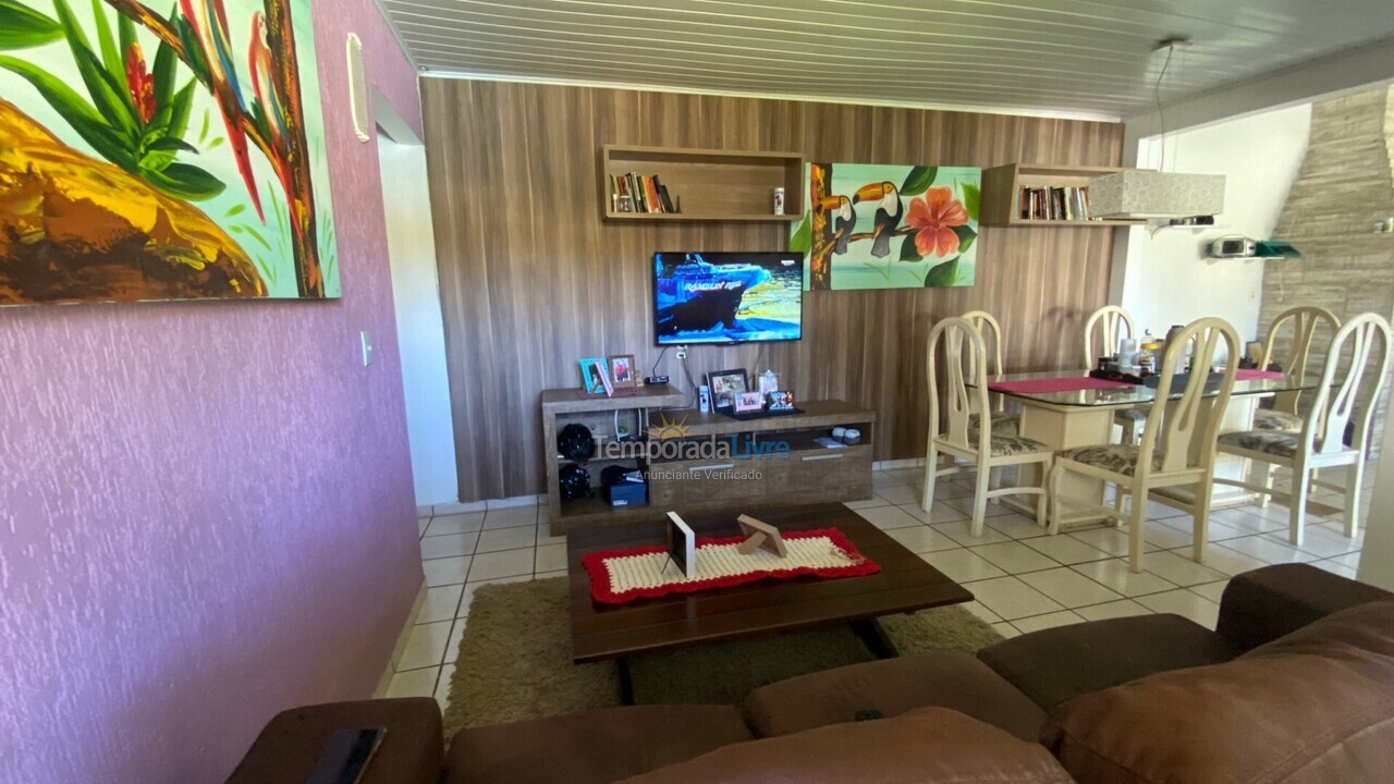 Casa para aluguel de temporada em Florianópolis (Ponta das Canas)