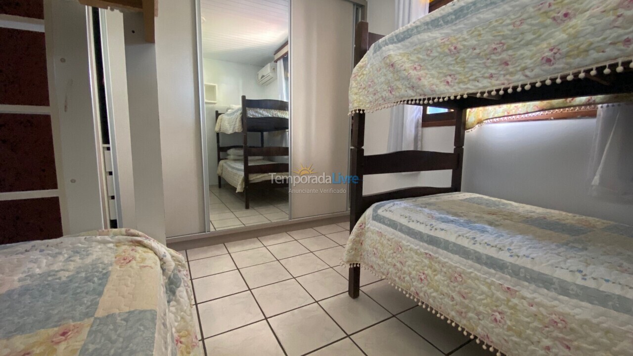 Casa para aluguel de temporada em Florianópolis (Ponta das Canas)