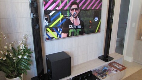 Beautiful apartment in Água Azul condominium, 100 meters from the sea