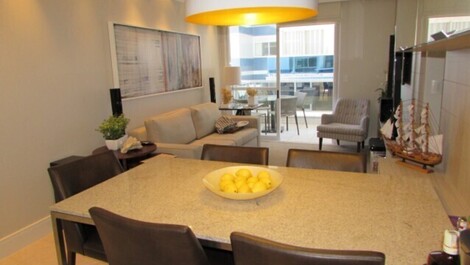 Beautiful apartment in Água Azul condominium, 100 meters from the sea