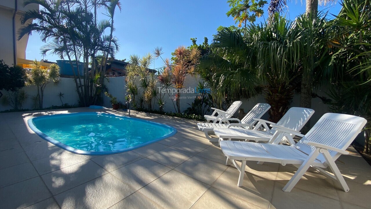 Casa para aluguel de temporada em Florianópolis (Ponta das Canas)