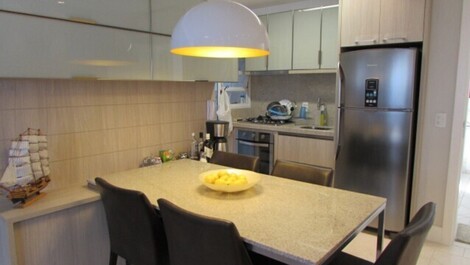 Beautiful apartment in Água Azul condominium, 100 meters from the sea