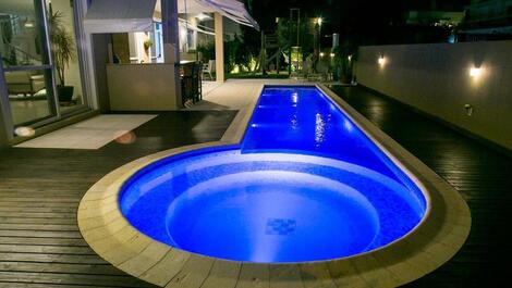 Excelente Casa para aluguel de temporada em Jurerê Internacional,...