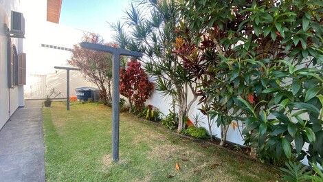 Excelente Casa para aluguel de temporada em Ponta das Canas,...