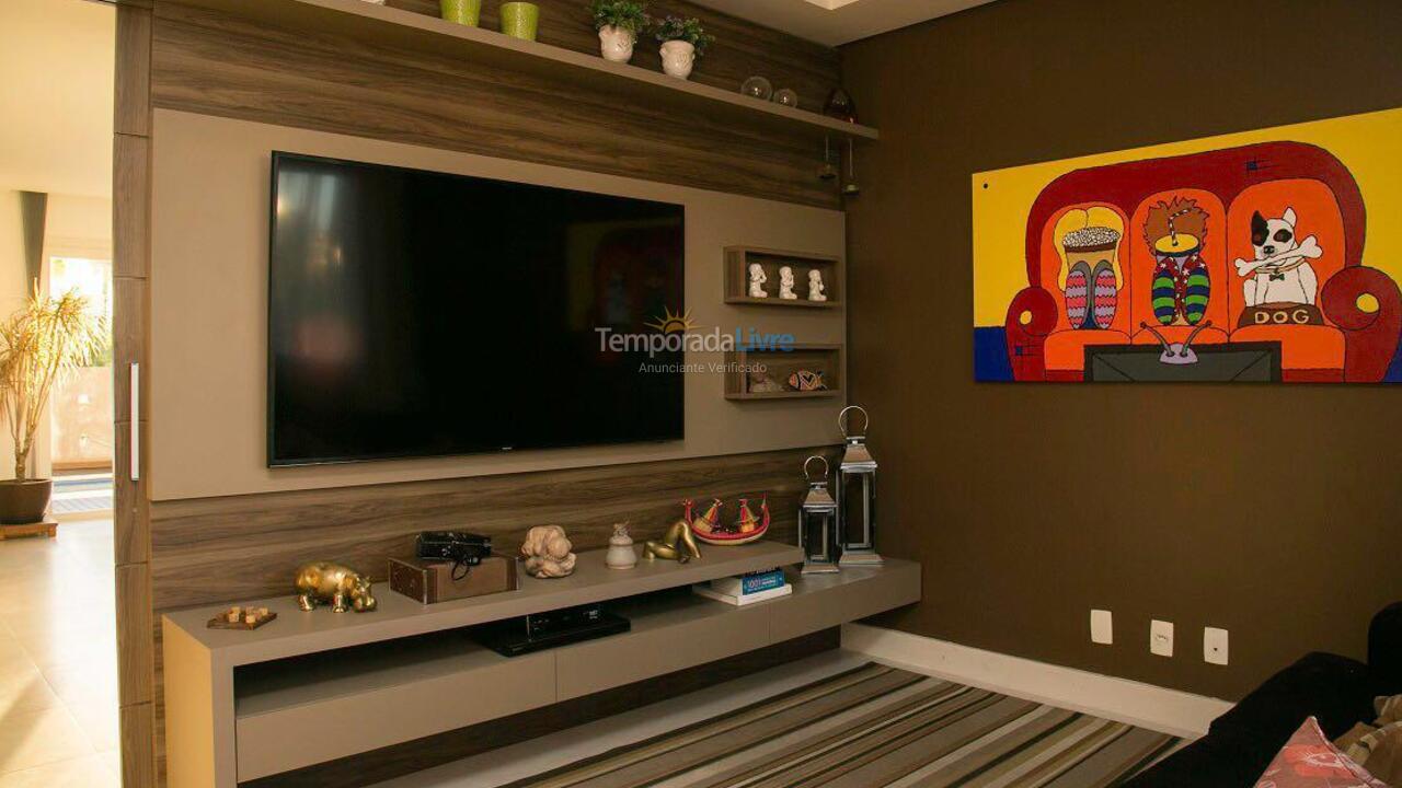 Casa para aluguel de temporada em Florianopolis (Jurerê Internacional)