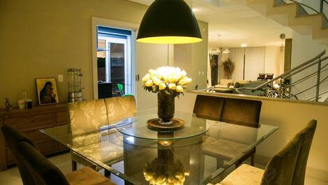 Excelente Casa para aluguel de temporada em Jurerê Internacional,...