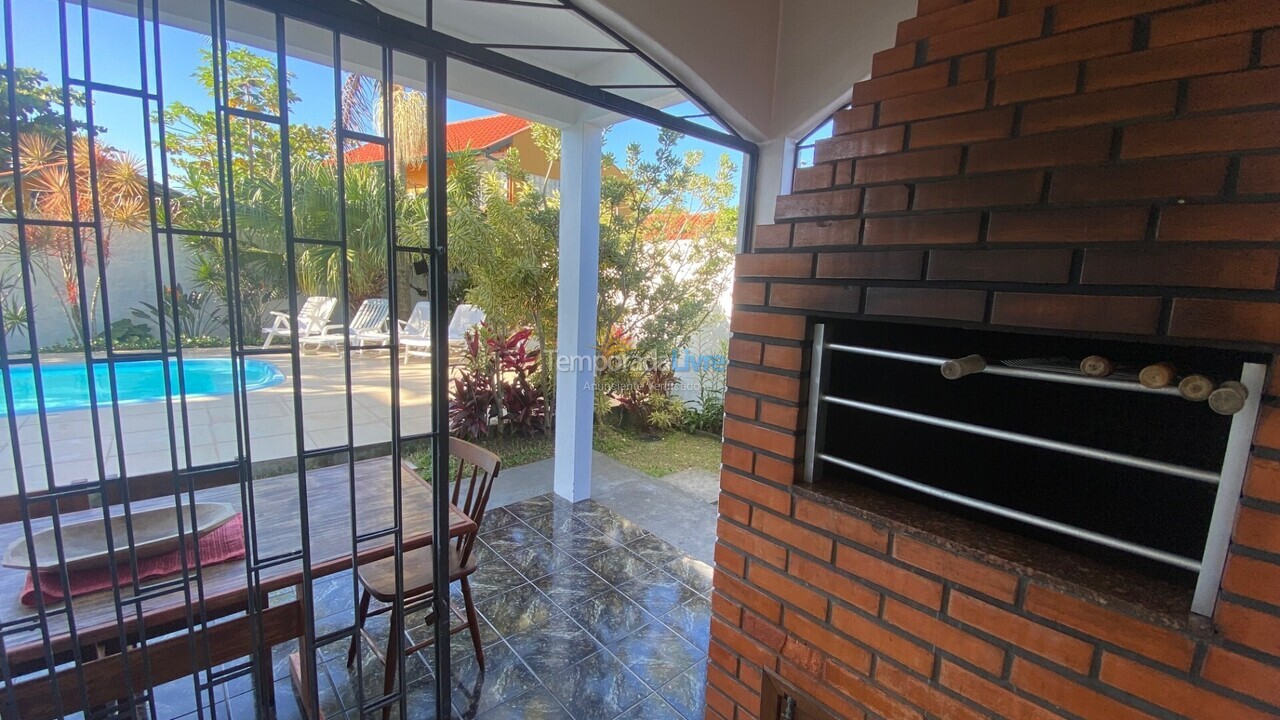 Casa para aluguel de temporada em Florianópolis (Ponta das Canas)