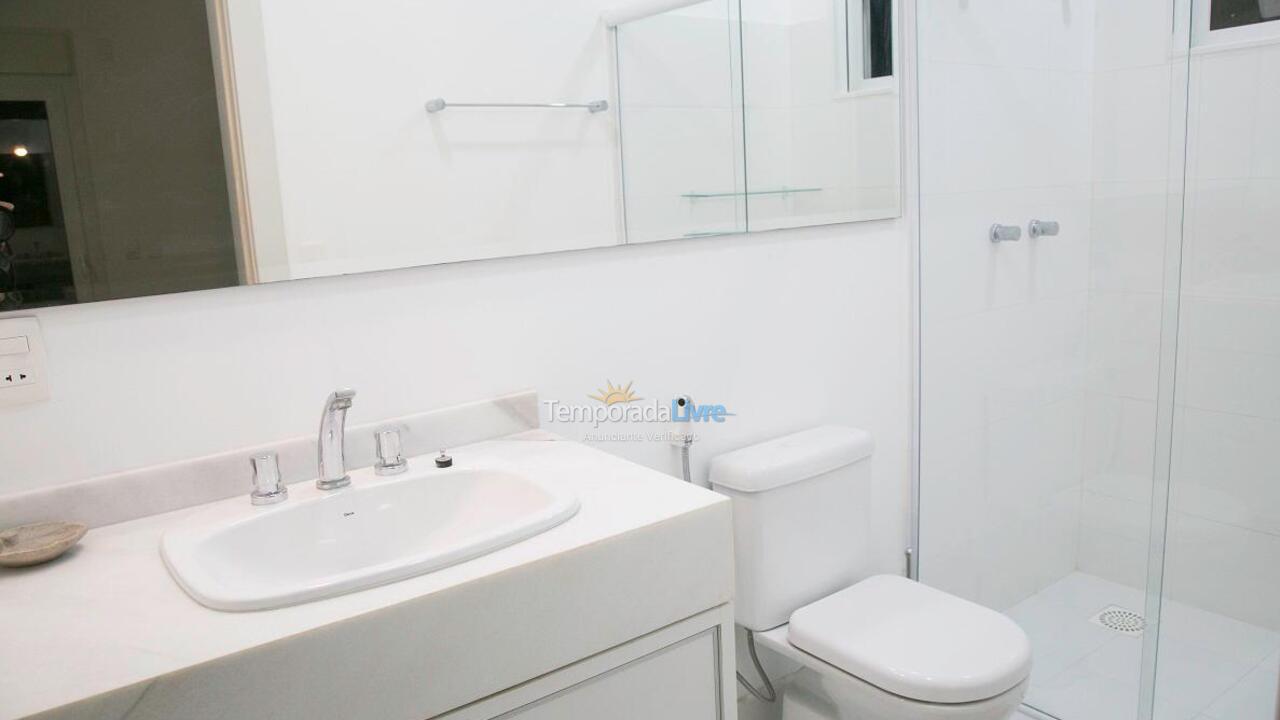 Casa para aluguel de temporada em Florianopolis (Jurerê Internacional)