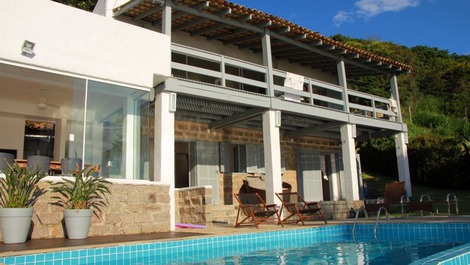 INCREÍBLE CASA, MARAVILLOSA VISTA, FUERA DEL MAR