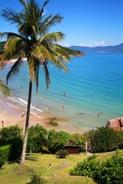 INCREÍBLE CASA, MARAVILLOSA VISTA, FUERA DEL MAR