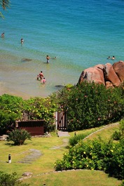 INCREÍBLE CASA, MARAVILLOSA VISTA, FUERA DEL MAR