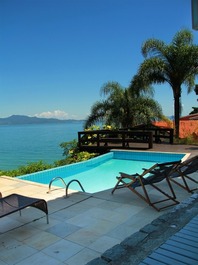 INCREÍBLE CASA, MARAVILLOSA VISTA, FUERA DEL MAR