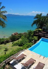 INCREÍBLE CASA, MARAVILLOSA VISTA, FUERA DEL MAR