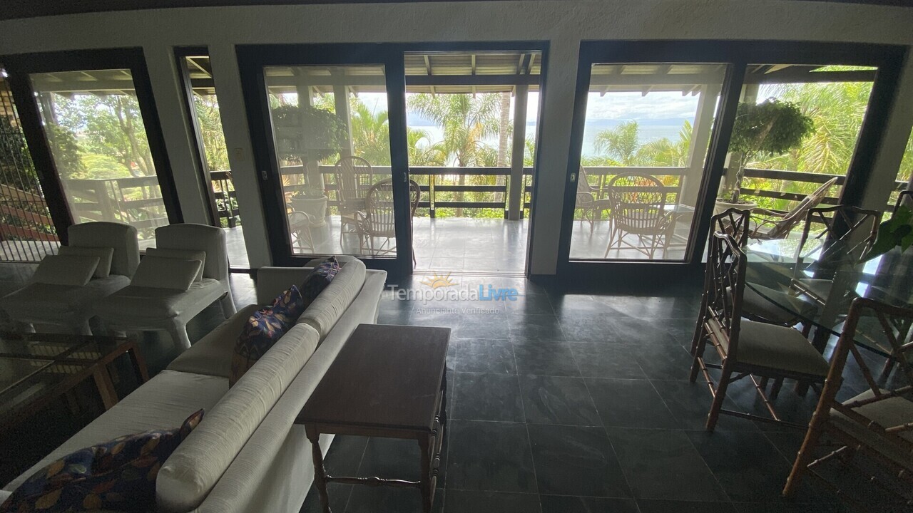 Casa para aluguel de temporada em Florianópolis (Lagoinha)