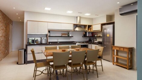 Sea Front Apartment, 04 bedrooms, Marine Home Resort