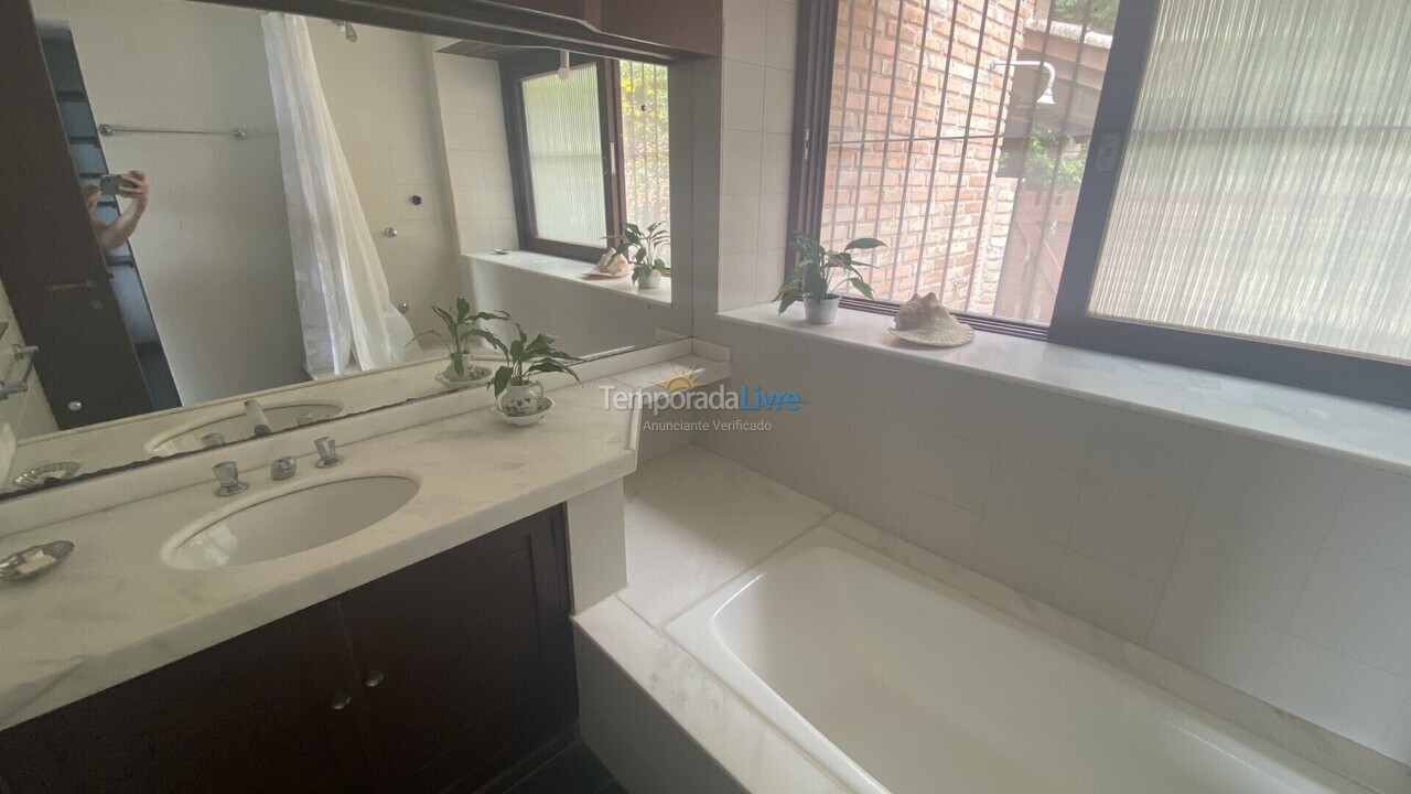 Casa para aluguel de temporada em Florianópolis (Lagoinha)