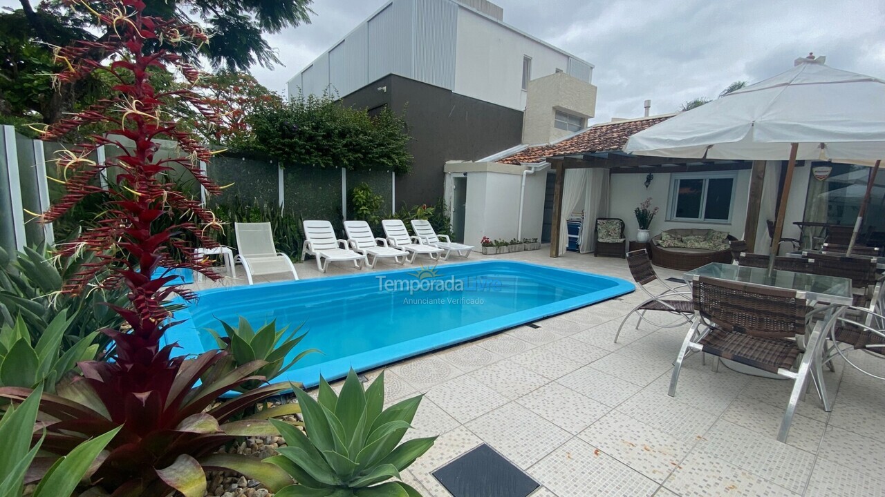 Casa para alquiler de vacaciones em Florianopolis (Jurerê Internacional)