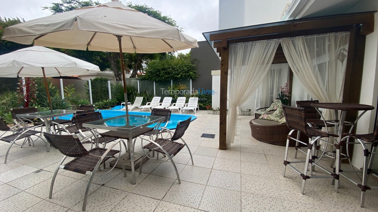 Casa para alquiler de vacaciones em Florianopolis (Jurerê Internacional)