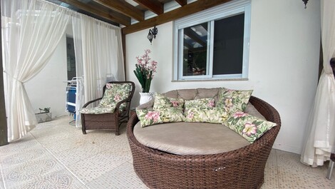 Maravillosa casa con mesa de billar para 12