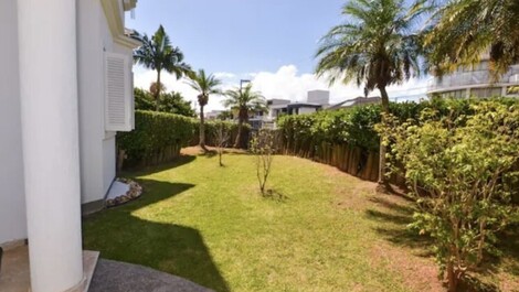 Excelente Casa para aluguel de temporada em Jurerê Internacional,...