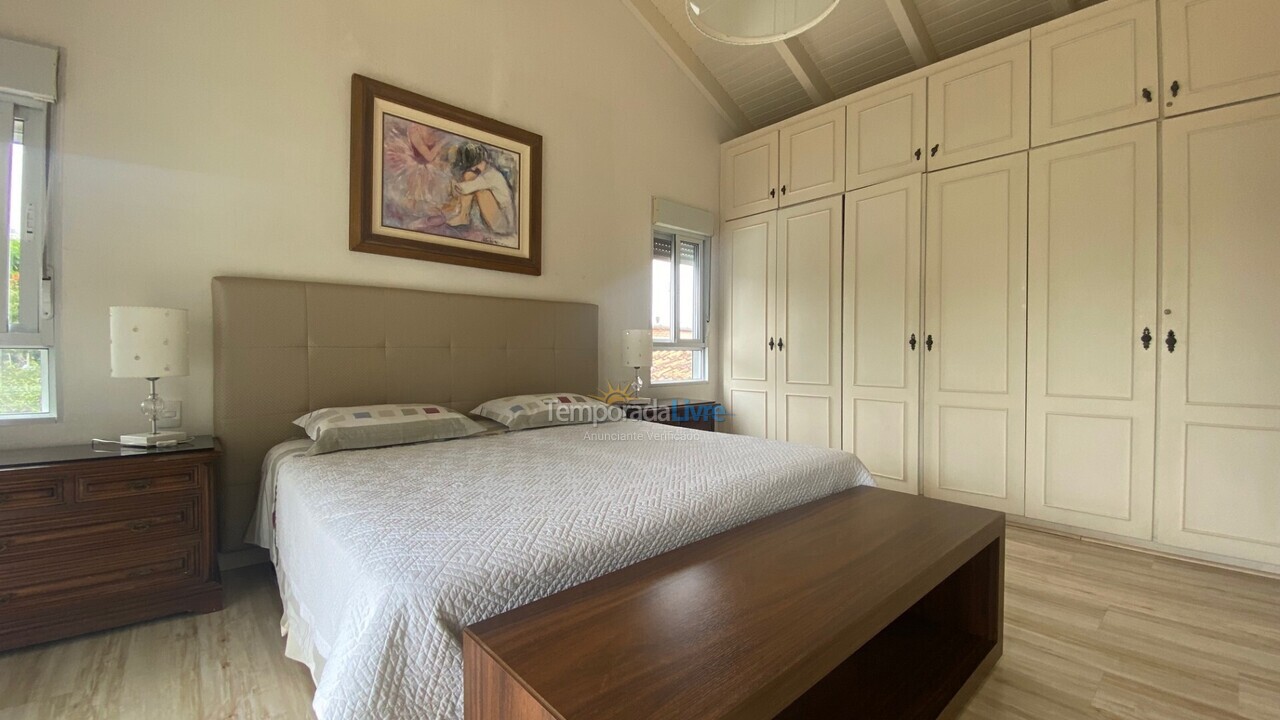Casa para alquiler de vacaciones em Florianopolis (Jurerê Internacional)
