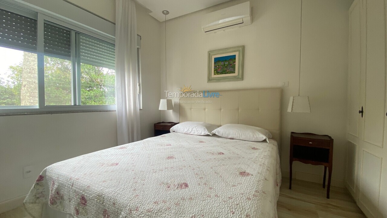 Casa para alquiler de vacaciones em Florianopolis (Jurerê Internacional)