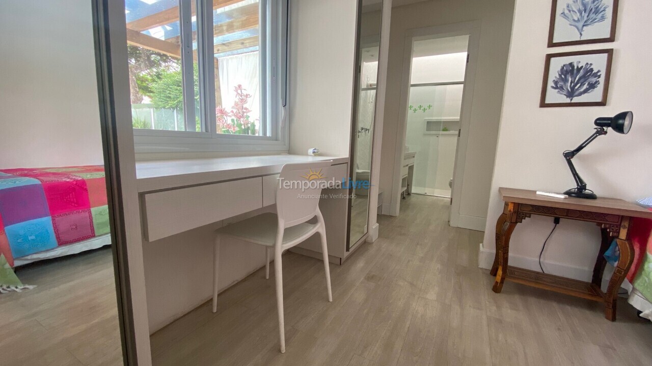 Casa para alquiler de vacaciones em Florianopolis (Jurerê Internacional)