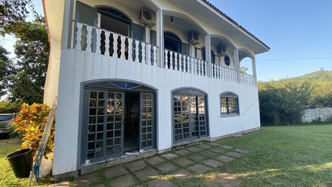 Excelente Casa para aluguel de temporada em Cachoeira do Bom Jesús,...