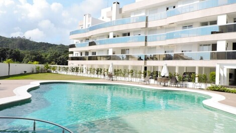 Apartment in Brisas de Jurerê, complete condominium
