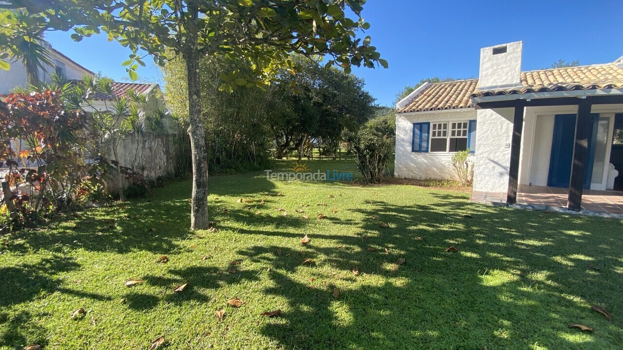 Casa para aluguel de temporada em Florianópolis (Lagoinha)