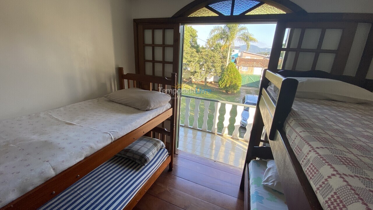 Casa para aluguel de temporada em Florianópolis (Cachoeira do Bom Jesus)