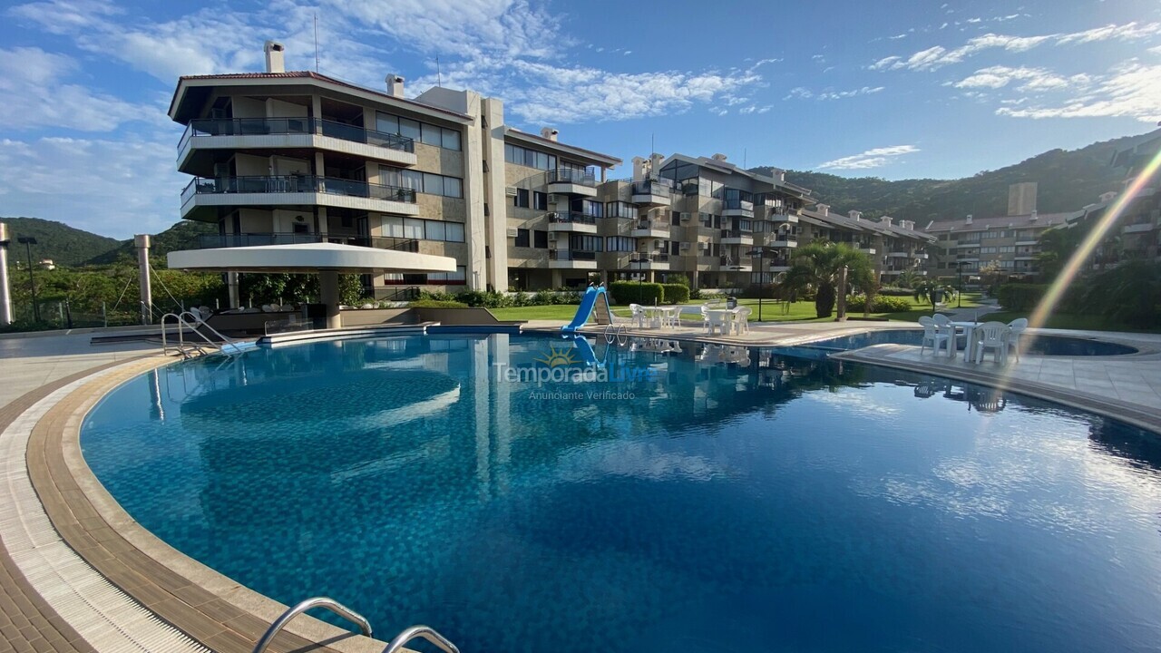 Apartamento para aluguel de temporada em Florianópolis (Brava)