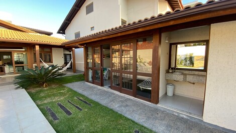 Excelente Casa para aluguel de temporada em Cachoeira do Bom Jesús,...